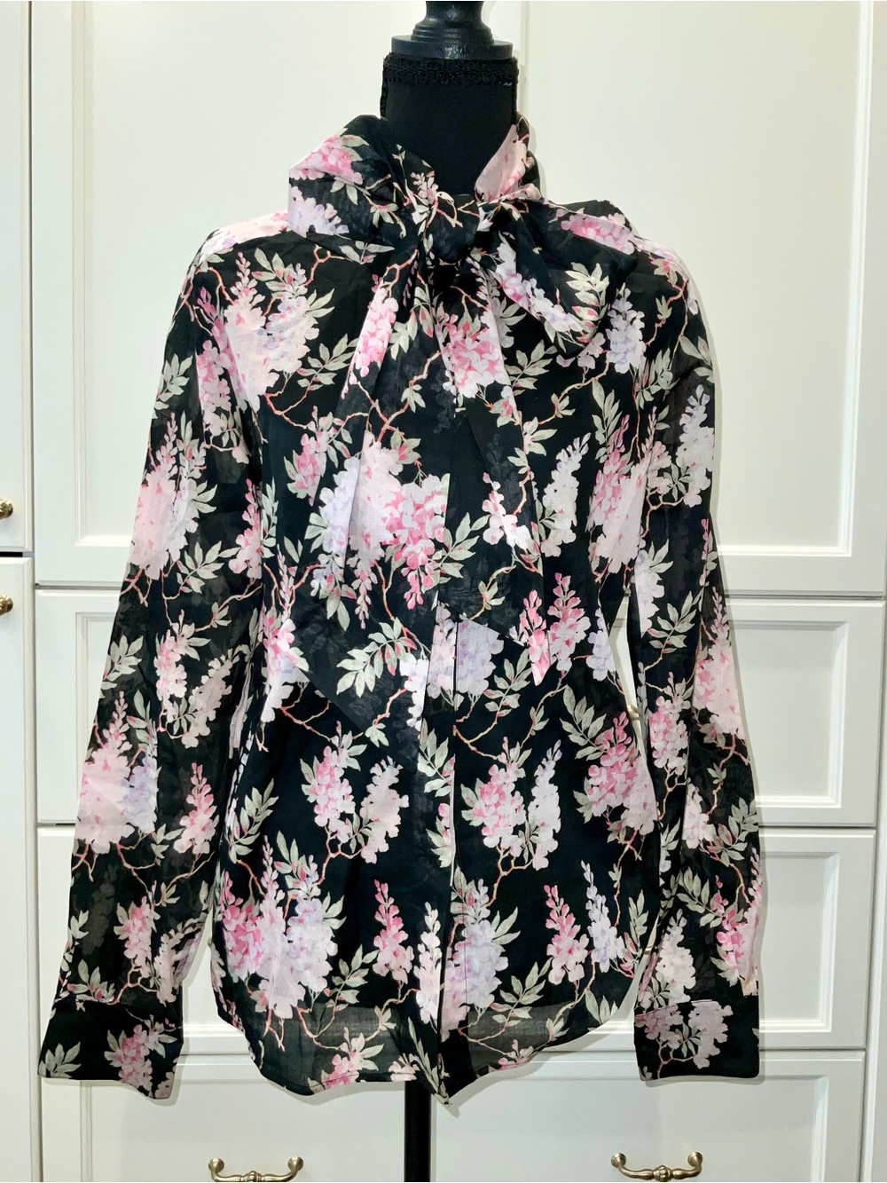 Stunning Women’s CELINE Blouse Size 40 (Large)